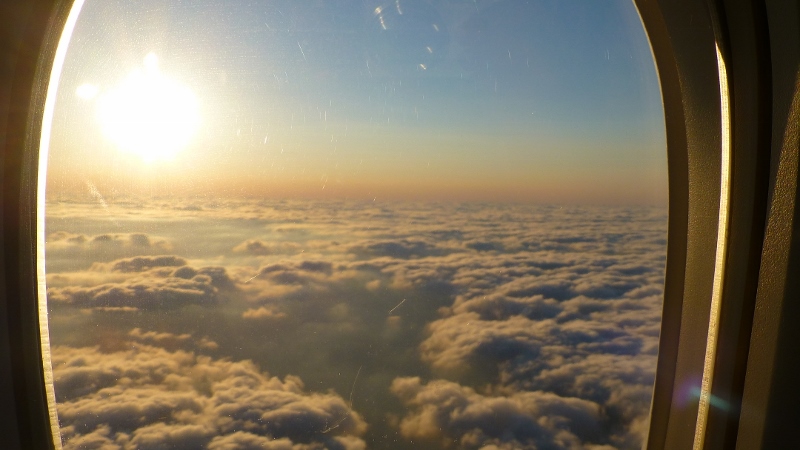 飛行機の窓側が好きな人必見 あの雲何かわかりますか マニアな航空資料館