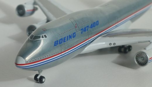 ボーイング B747-400 『デモンストレーター』｜ベアメタルが美しい機体